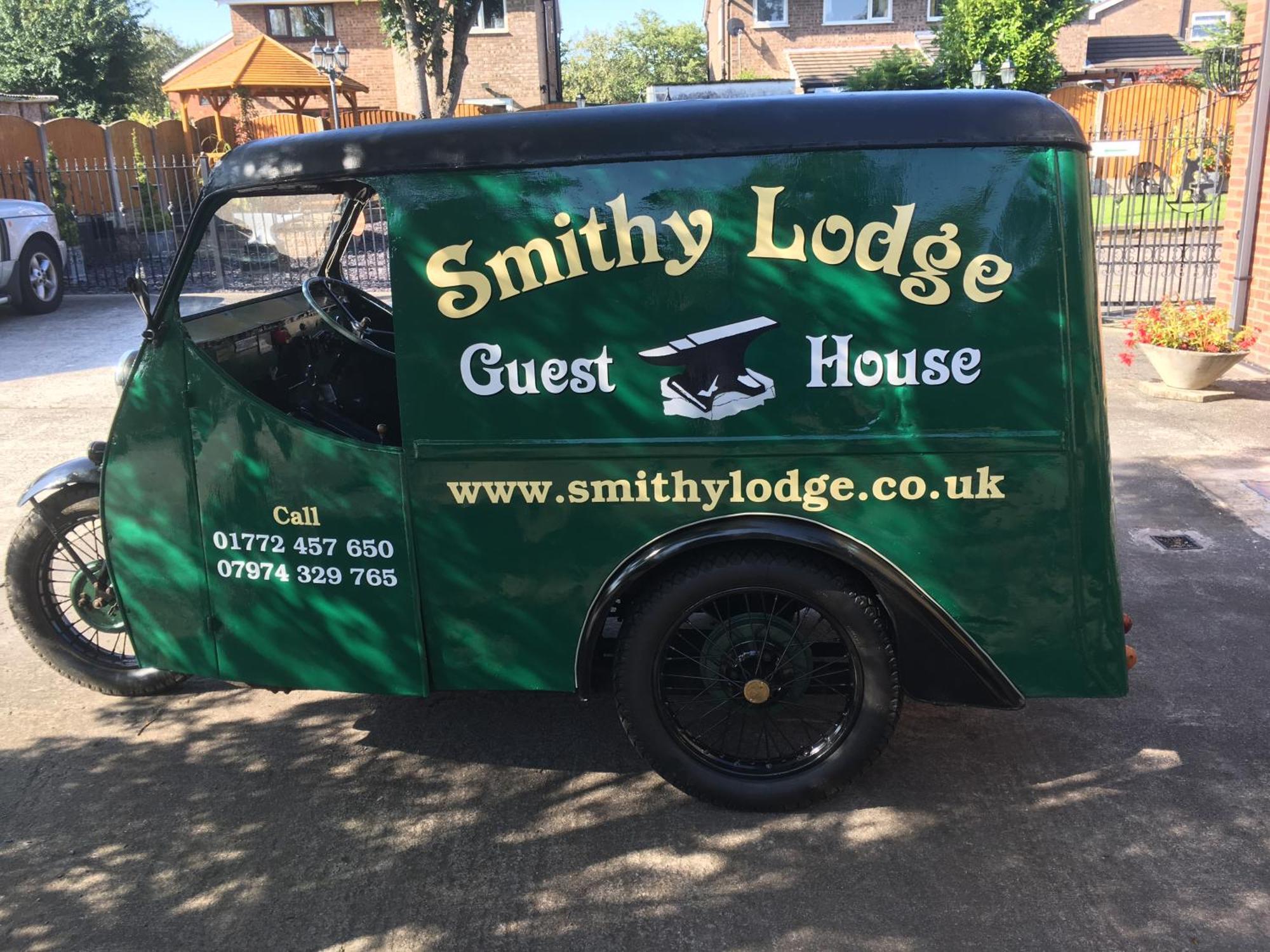 Smithy Lodge Guest House Leyland Esterno foto